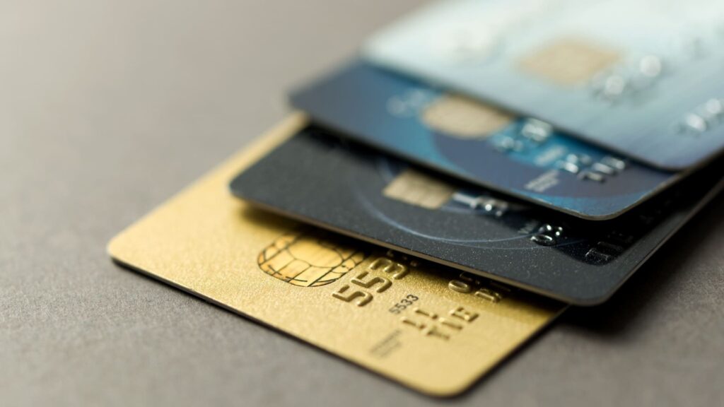 Porque os juros do cartão de crédito são altos?